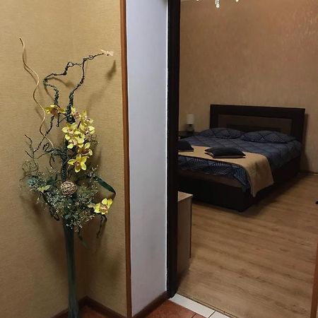 Rent Apartment In The Center Of Чернигов Экстерьер фото
