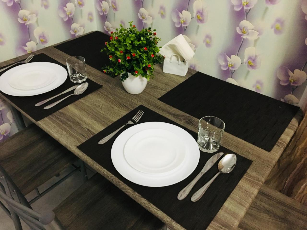 Rent Apartment In The Center Of Чернигов Экстерьер фото